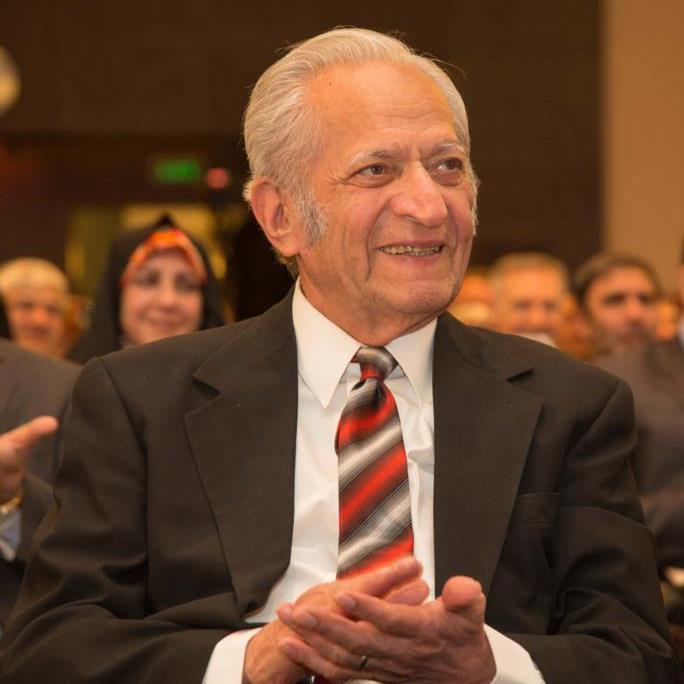 زندگینامه دکتر علی‌اصغر خدادوست | اسطوره چشم‌پزشکی ایران و جهان