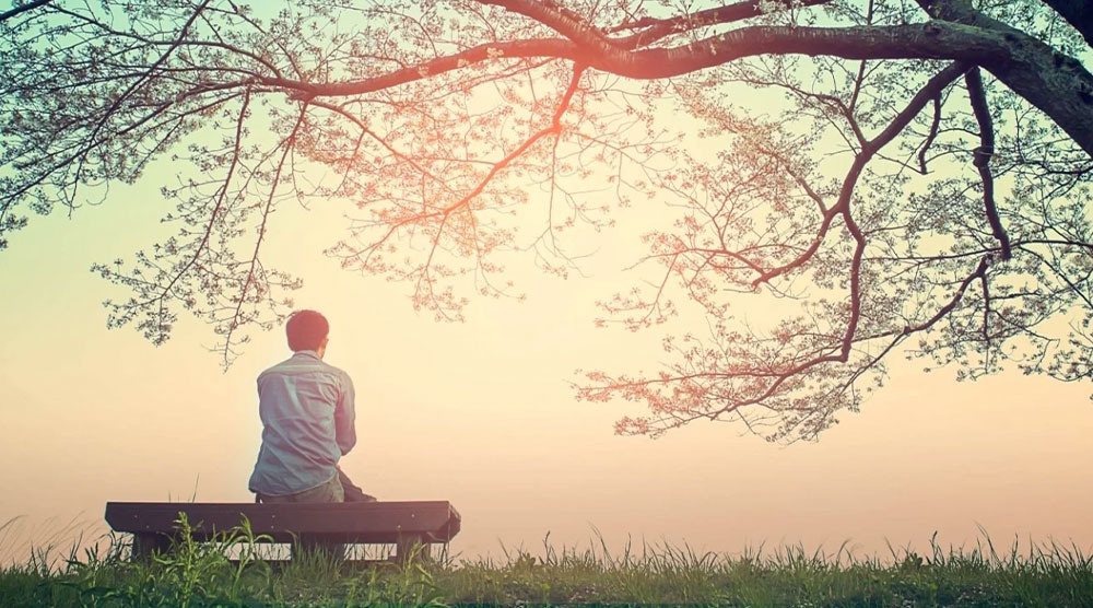 خدا کیست؟ ایمان داشتن به خدا یعنی چه؟