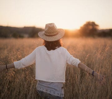 کتابی که زندگیتو زیر و رو می کنه/ سمینار انفجار نور قسمت سوم