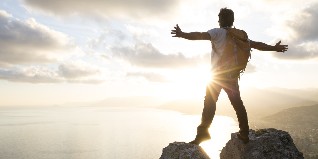 جملات انگیزشی کوتاه اما تاثیرگذار؛ جرقه‌ای برای روشن کردن مسیر زندگی