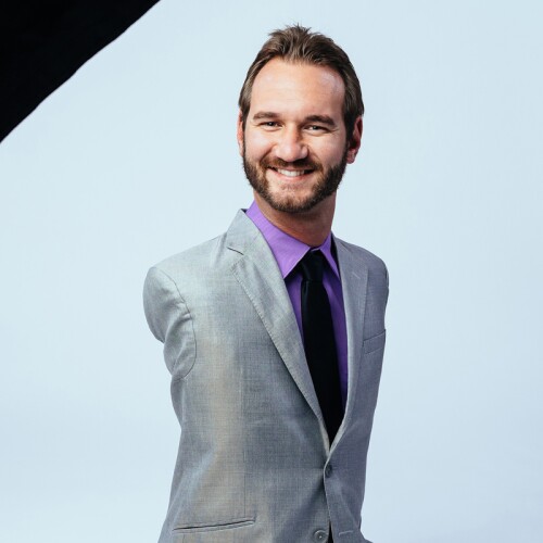 زندگینامه نیک وی آچیچ؛ از محدودیت به الهامبخشی برای میلیونها نفر