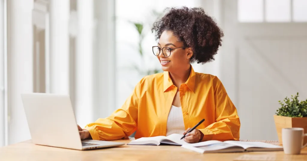 حضور خداوند در زندگی ما؛ چگونه ایمان به خدا آرامش و معجزه میآفریند