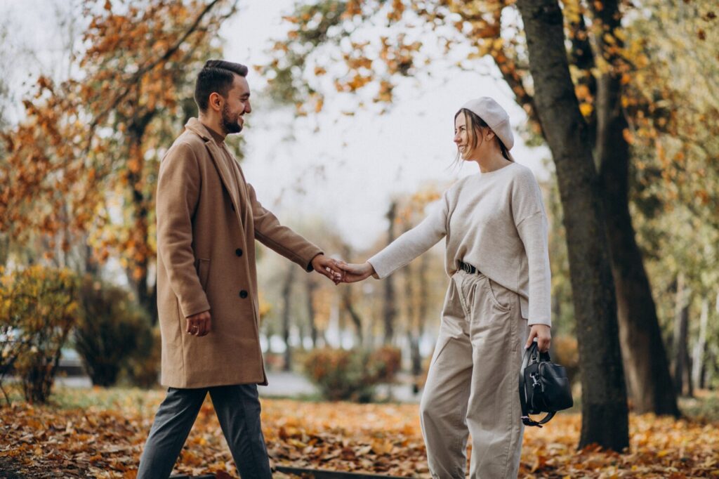 چگونه بدون پیشنهاد وارد رابطه شویم؟ راز جذب عشق حقیقی