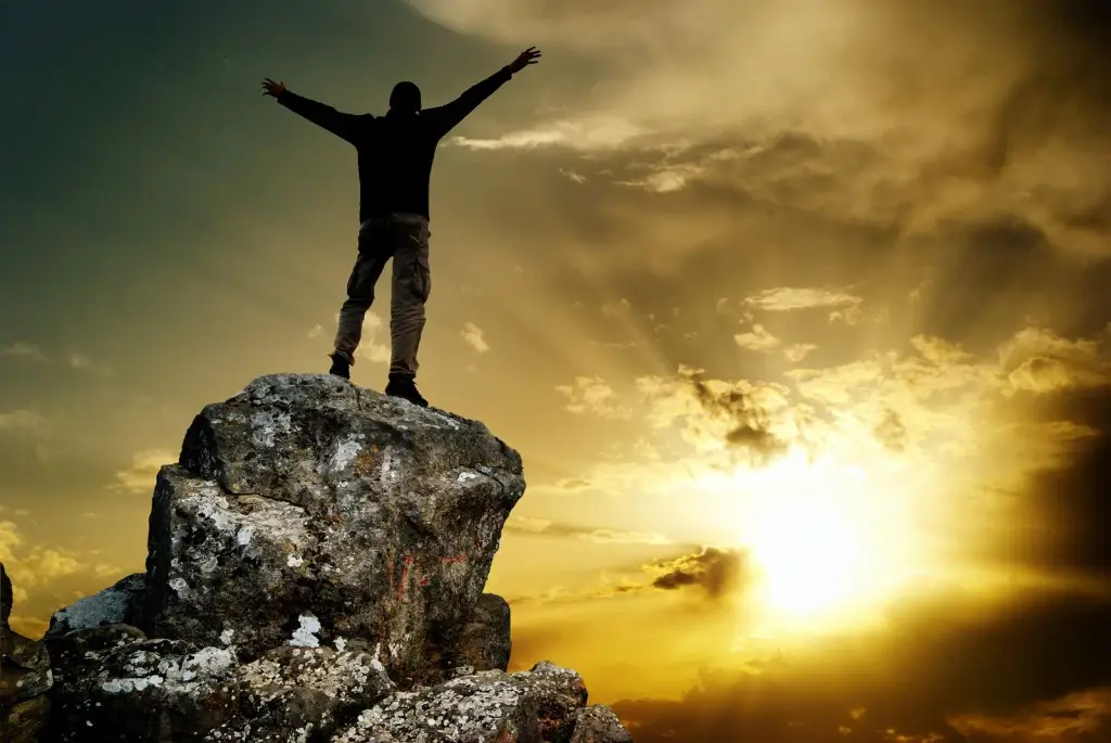 تسلیم در برابر خداوند؛ مسیر آرامش، ایمان و تحقق خواستهها